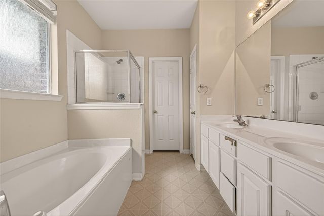 13915 Maleewan Lane, Sugar Land, TX 77498