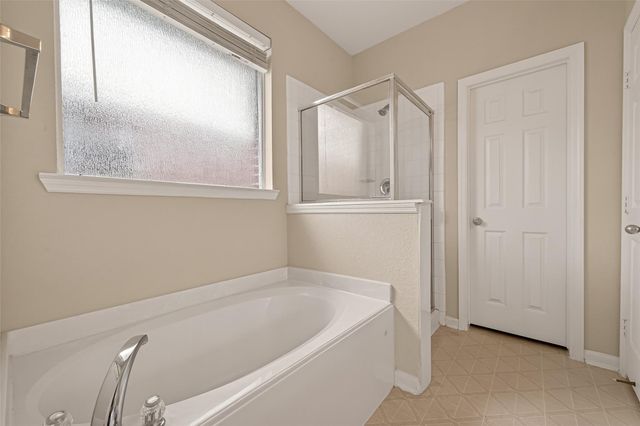 13915 Maleewan Lane, Sugar Land, TX 77498