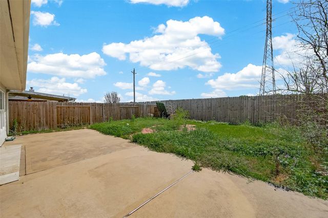 13915 Maleewan Lane, Sugar Land, TX 77498