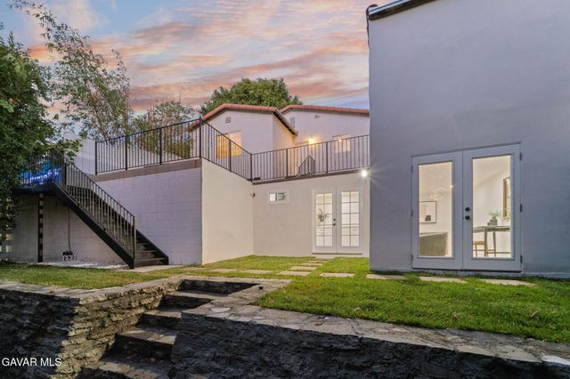 1637 N Alvarado Street, Los Angeles, CA 90026