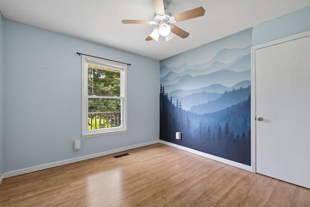 325 Clyde Wix Rd, Westmoreland, TN 37186