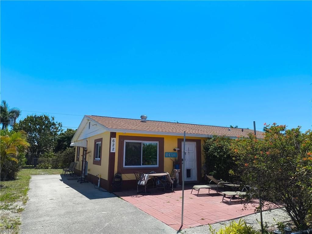 618 107th AVE N, NAPLES, FL 34108 — photo 2