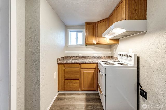 11630 NE 74th Street, Kirkland, WA 98033