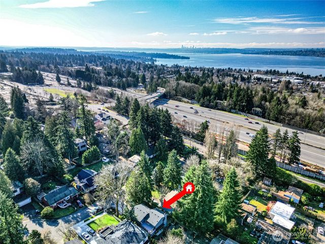 11630 NE 74th Street, Kirkland, WA 98033