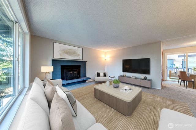 11630 NE 74th Street, Kirkland, WA 98033