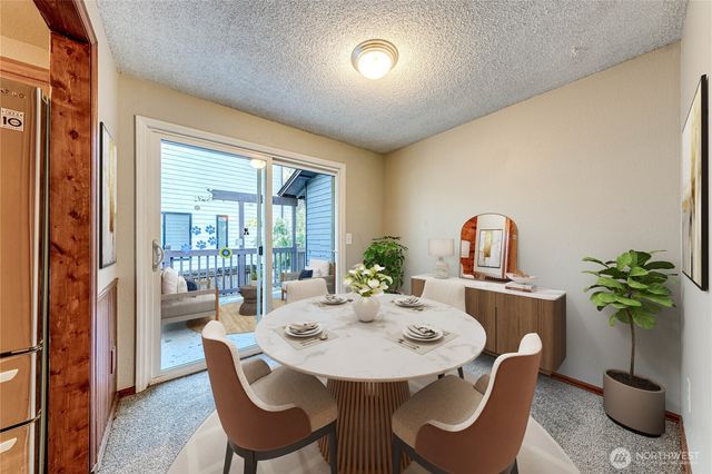 11630 NE 74th Street, Kirkland, WA 98033