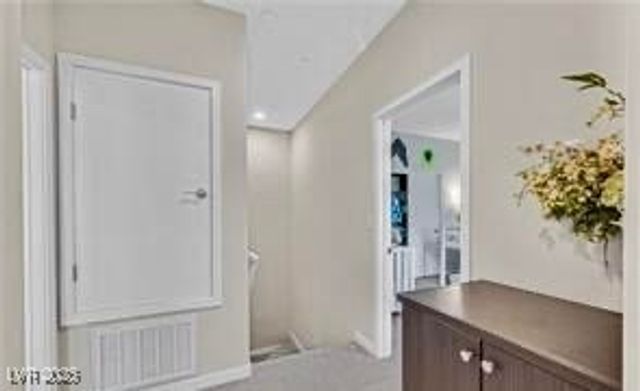 11258 Essence Point Avenue 211, Las Vegas, NV 89135