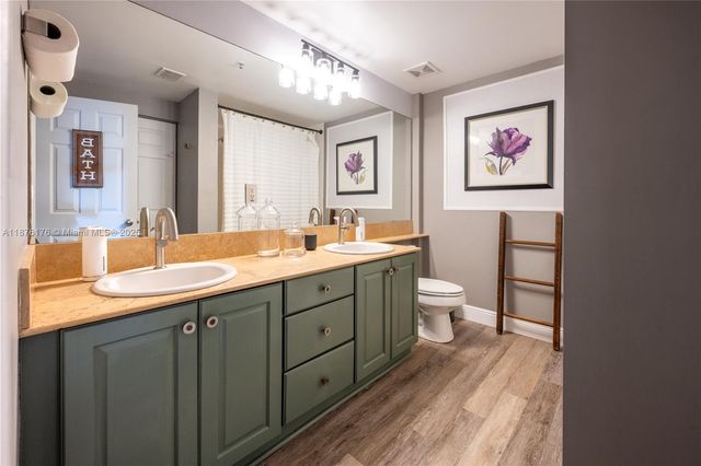 11780 Saint Andrews Pl 208, Wellington, FL 33414