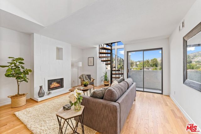 1940 N Highland Avenue Ph76, Los Angeles, CA 90068