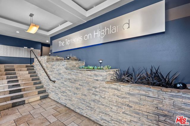 1940 N Highland Avenue Ph76, Los Angeles, CA 90068