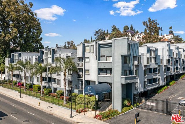1940 N Highland Avenue Ph76, Los Angeles, CA 90068