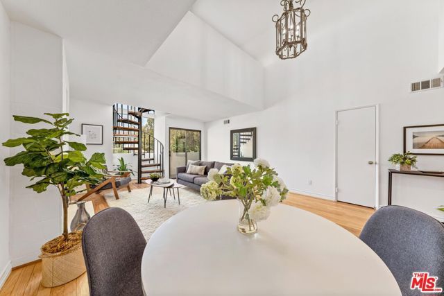 1940 N Highland Avenue Ph76, Los Angeles, CA 90068