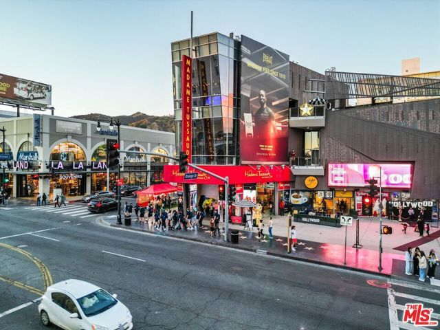 1940 N Highland Avenue Ph76, Los Angeles, CA 90068