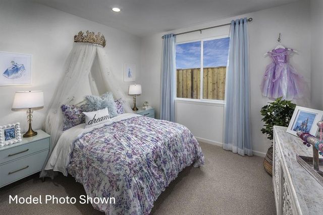 2060 Peony Street, Hollister, CA 95023