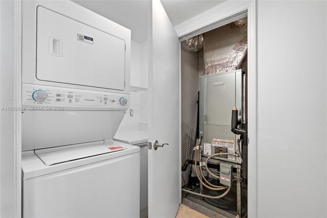 15051 Royal Oaks Ln 2103, North Miami, FL 33181