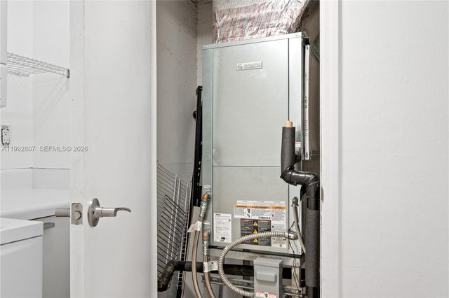 15051 Royal Oaks Ln 2103, North Miami, FL 33181