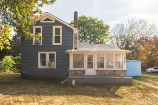 8317 Clear Lake Road, Waterloo Twp, MI 49240