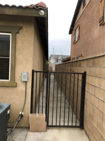 10939 Hardy Pecan Court, Fontana, CA 92337