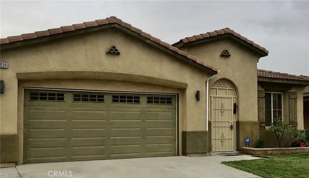 10939 Hardy Pecan Court, Fontana, CA 92337