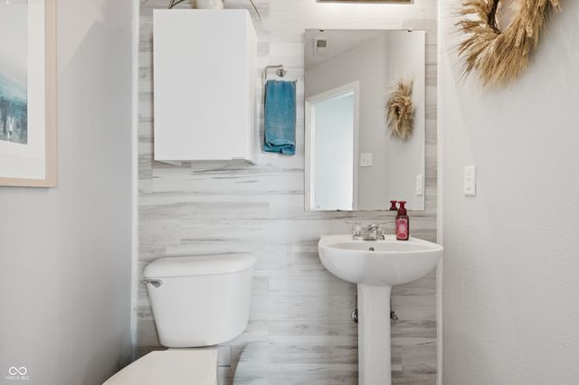 8032 W Campfire Drive, Pendleton, IN 46064