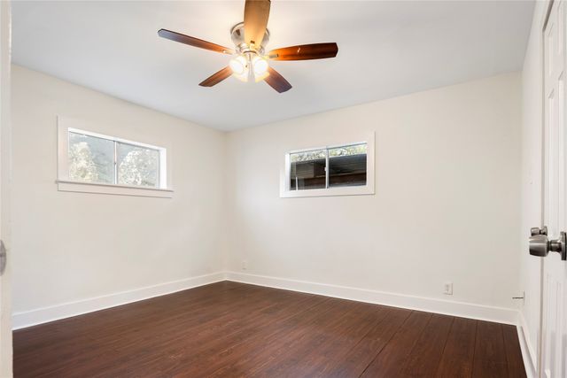 2611 W Amherst Avenue, Dallas, TX 75235