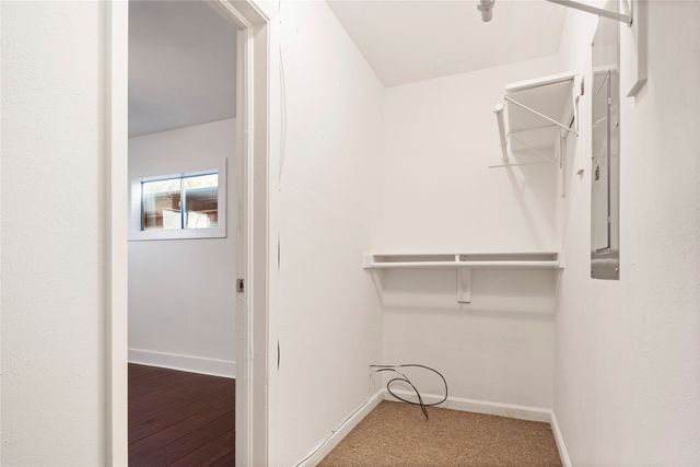 2611 W Amherst Avenue, Dallas, TX 75235