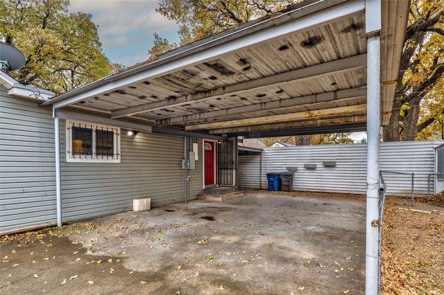 2611 W Amherst Avenue, Dallas, TX 75235