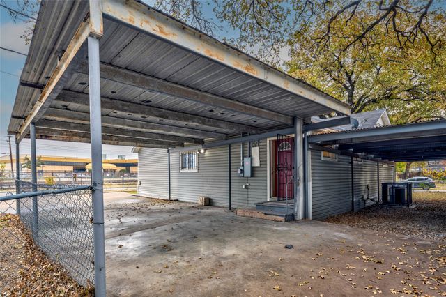 2611 W Amherst Avenue, Dallas, TX 75235