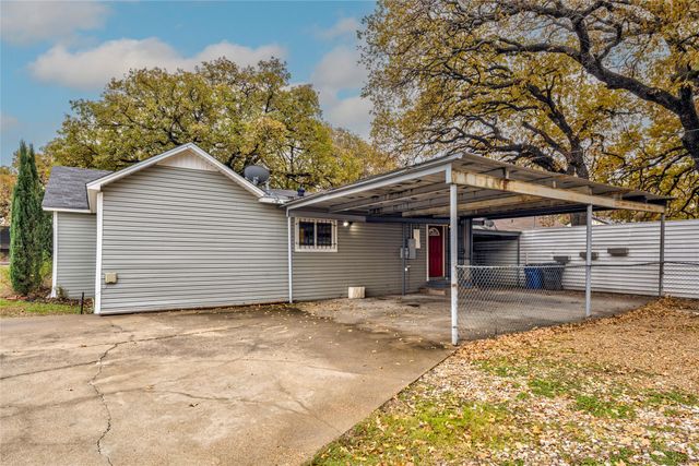 2611 W Amherst Avenue, Dallas, TX 75235