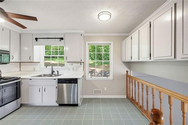 2845 Wood Forest, Marietta, GA 30066