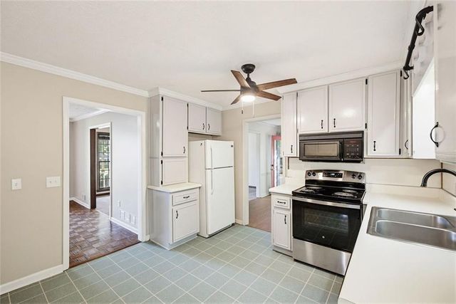 2845 Wood Forest, Marietta, GA 30066