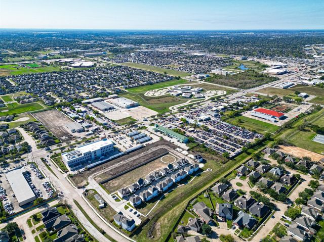 6702 Metro Blvd 6, Houston, TX 77083