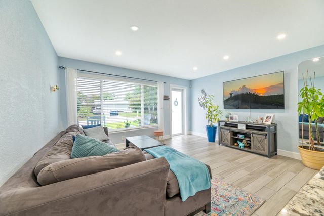 1612 NE 31st Court, Pompano Beach, FL 33064