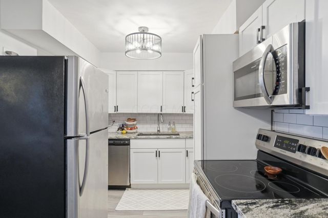 1443 Cliff Court, 71, Columbus, OH 43204