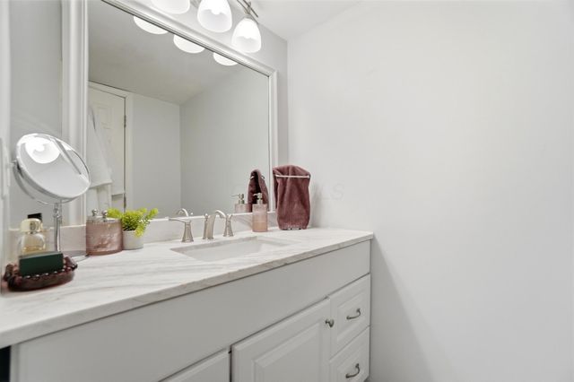 1443 Cliff Court, 71, Columbus, OH 43204