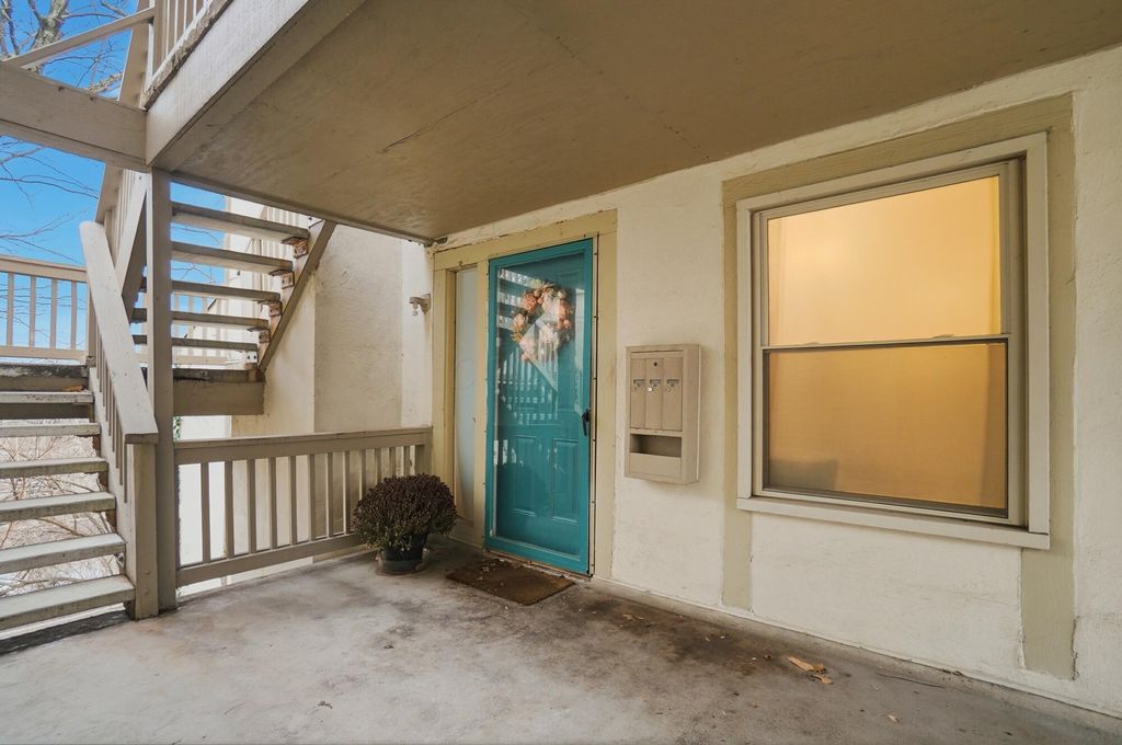 1443 Cliff Court, 71, Columbus, OH 43204