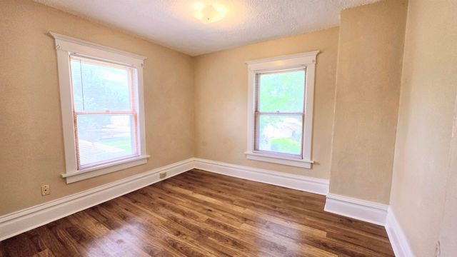 415 Cutler, Waterloo, IA 50703