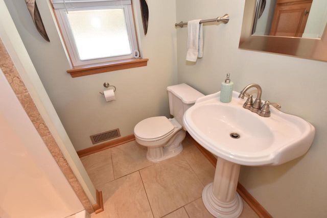 2500 116th STREET, Wauwatosa, WI 53226