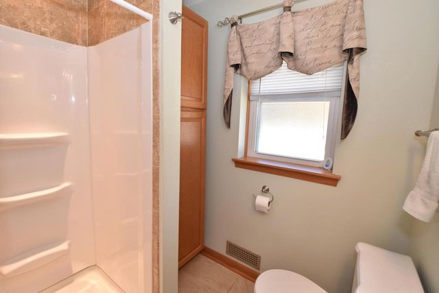 2500 116th STREET, Wauwatosa, WI 53226