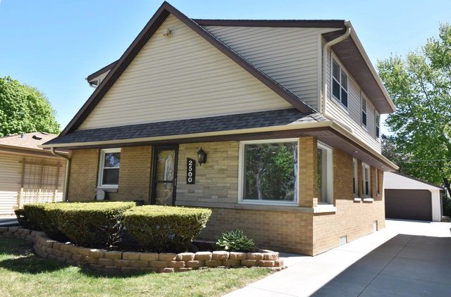 2500 116th STREET, Wauwatosa, WI 53226