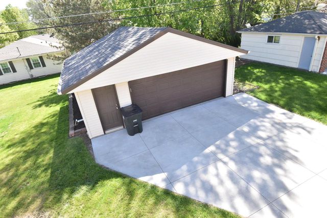 2500 116th STREET, Wauwatosa, WI 53226