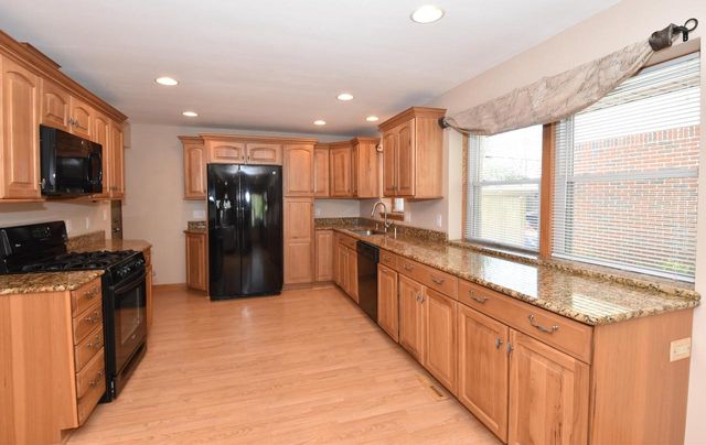2500 116th STREET, Wauwatosa, WI 53226