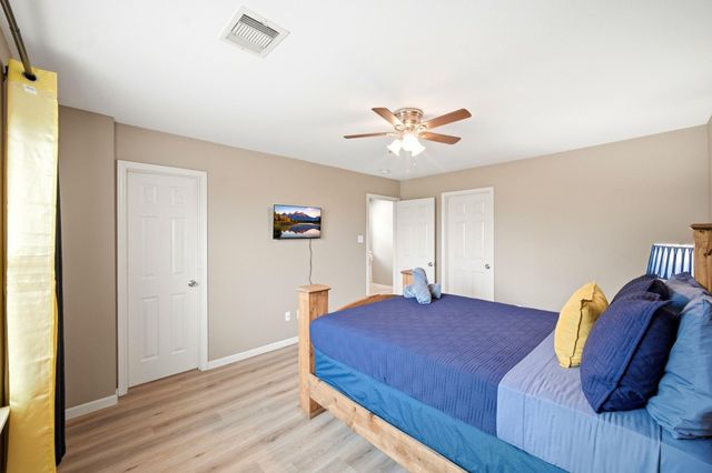 8206 Bassett Street A, Houston, TX 77051