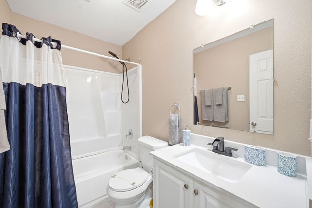 8206 Bassett Street A, Houston, TX 77051