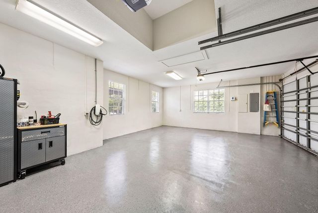 4762 VILLAGE Way, Davie, FL 33314