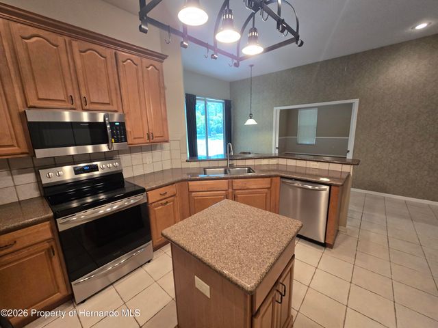 13086 Sigmund Street, Spring Hill, FL 34609