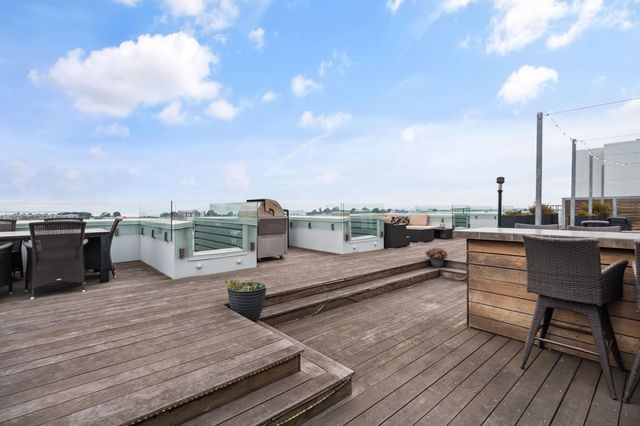 6465 San Pablo Ave 306, Oakland, CA 94608