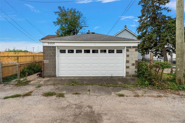 5065 Evaline Street, Hamtramck, MI 48212