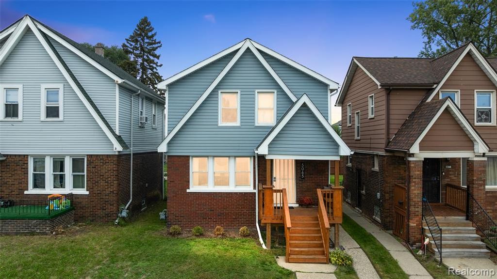 5065 Evaline Street, Hamtramck, MI 48212