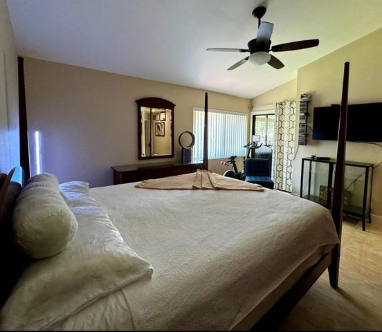 5520 Coach House Circle G, Boca Raton, FL 33486